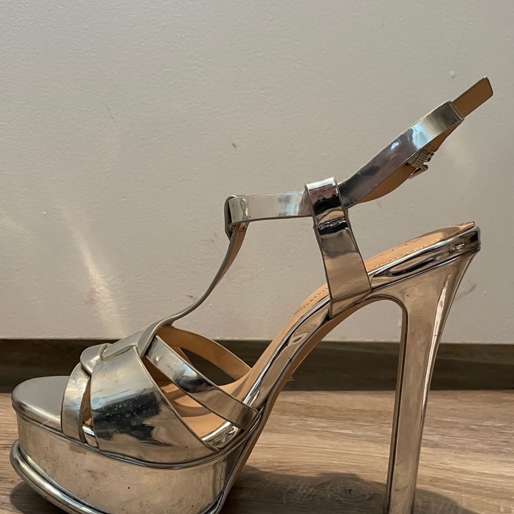 Aldo silver heels size 7